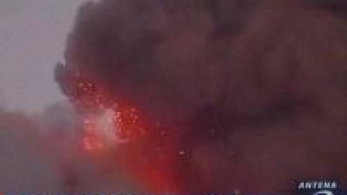 ecuador 1 000 de oameni evacuati din cauza eruptiei unui vulcan