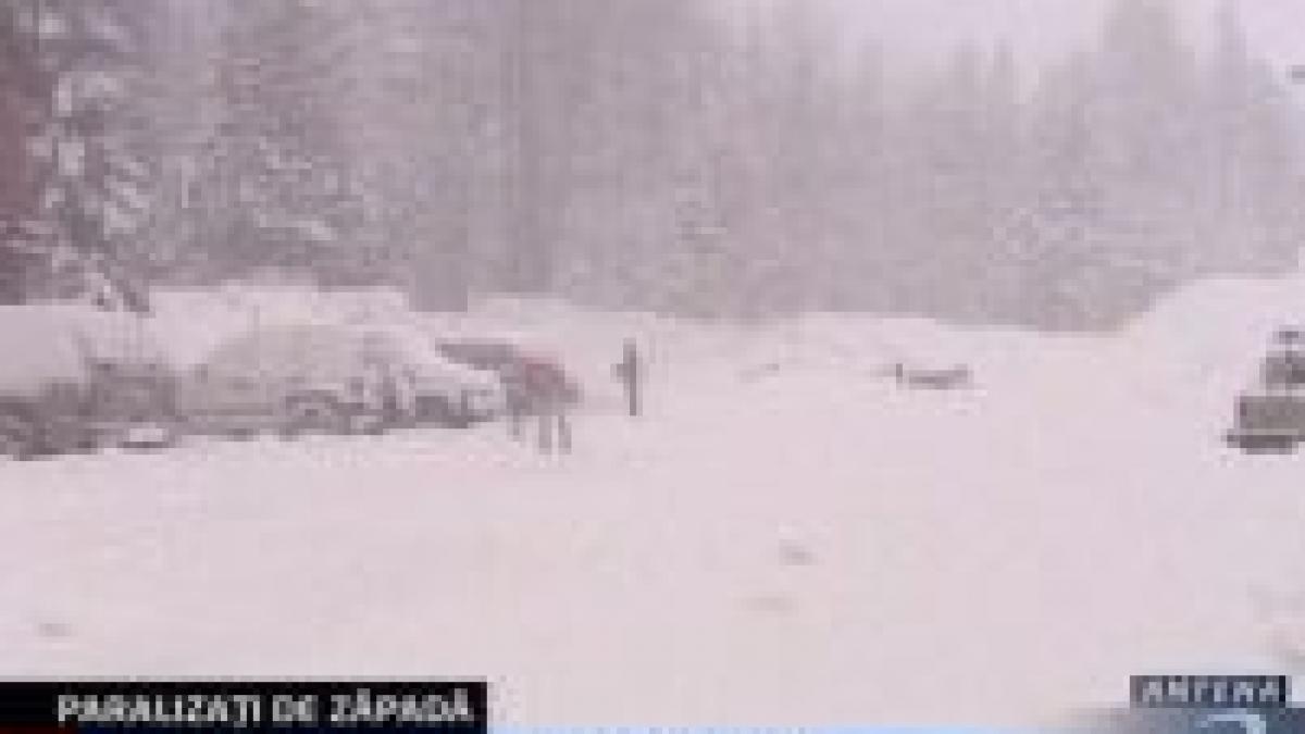 sua zapada si furtunile au paralizat 3 state