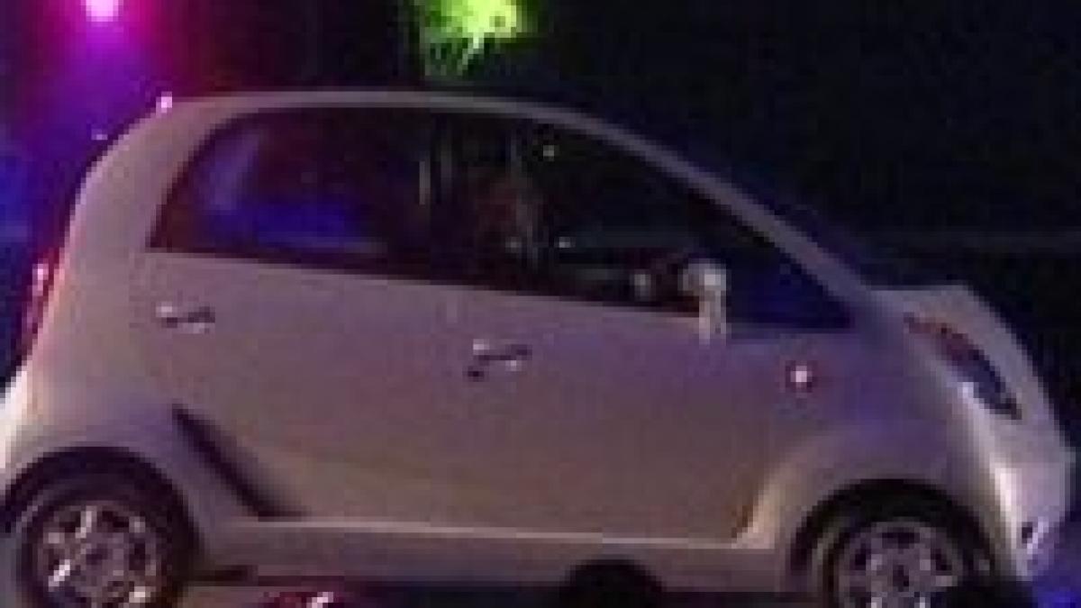 india tata motors lanseaza masina de 2 500 de dolari foto si video