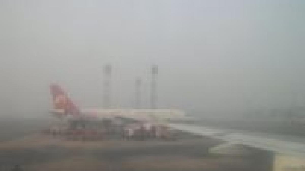 companiile low cost dau vina pe vreme si pe aeroportul baneasa pentru intarzieri