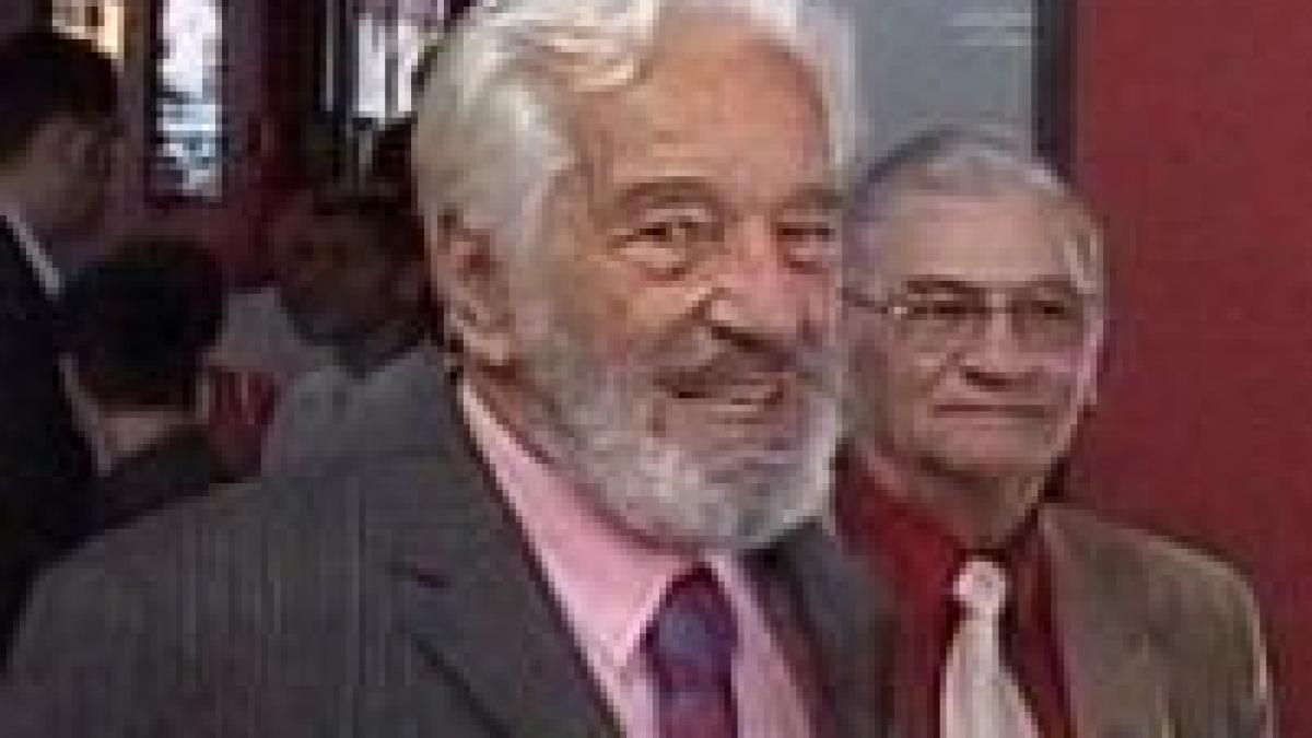 sergiu nicolaescu va mai sta in spital cel putin 10 zile video