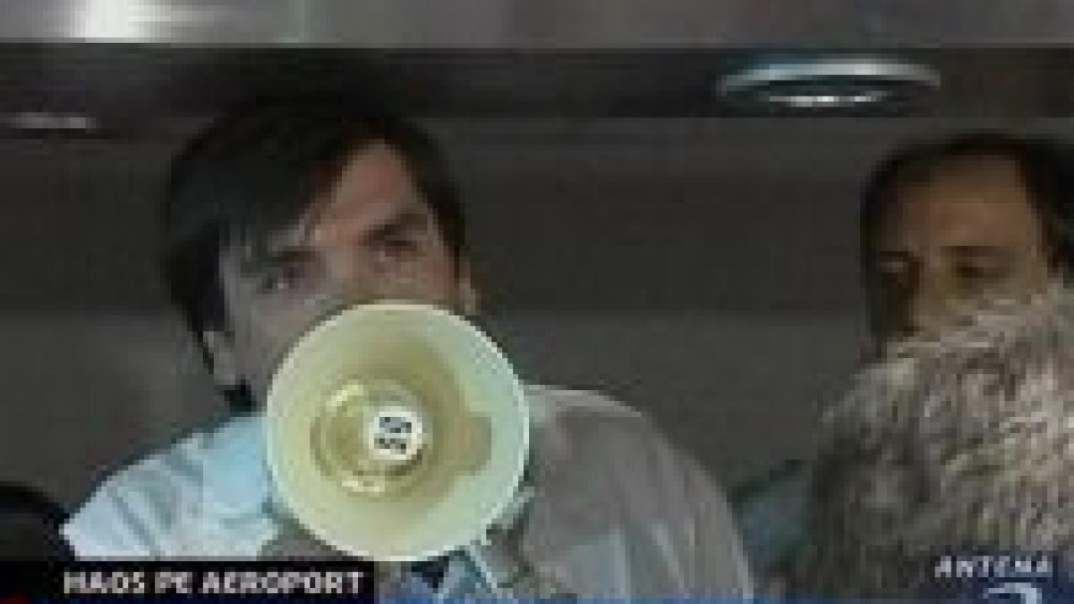 aeroportul din buenos aires paralizat de revolta pasagerilor video