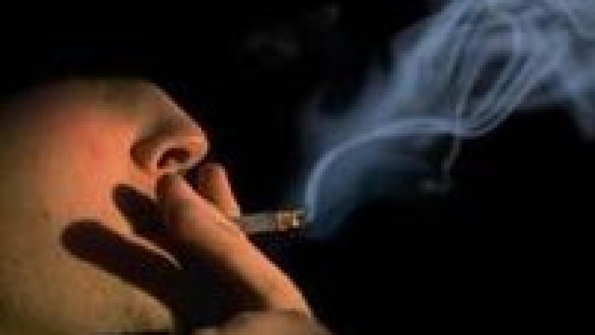 romanii fumeaza cinci milioane de pachete de tigari pe zi