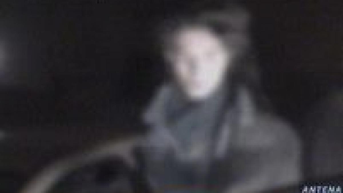 sase elevi si studenti romani arestati pentru trafic de droguri