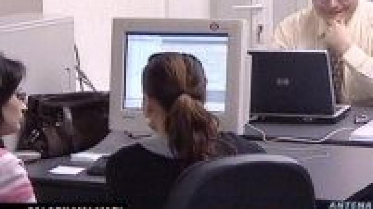 bugetarii vor avea salarii mai mari cu 10 anul acesta