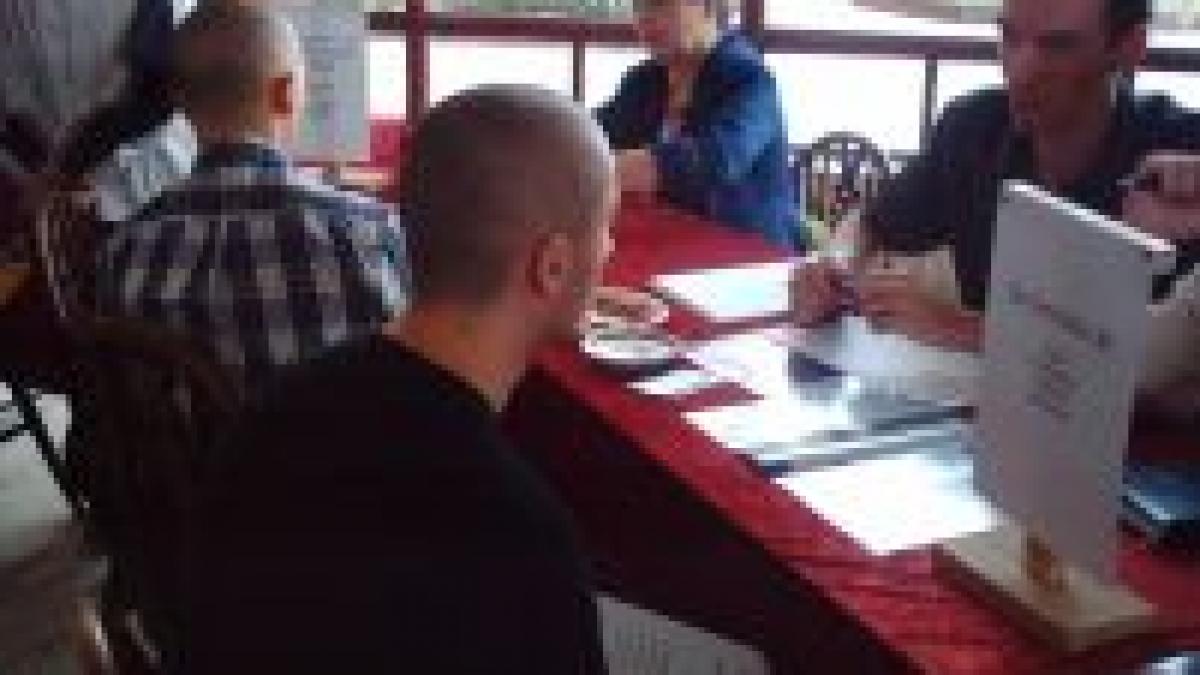 carnetele de munca pot fi predate pentru scanare pana la 30 noiembrie 2008