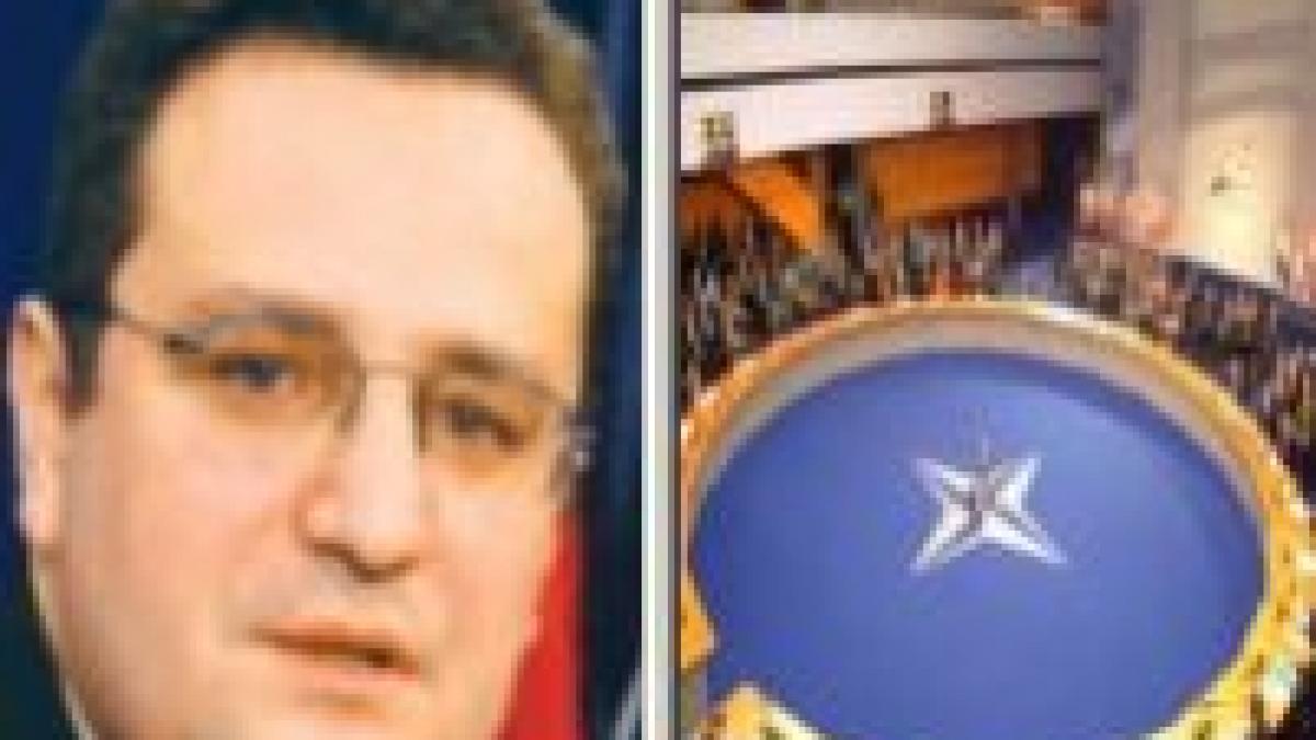 directorul s r i s a intalnit cu oficiali nato pentru a discuta despre organizarea summitului