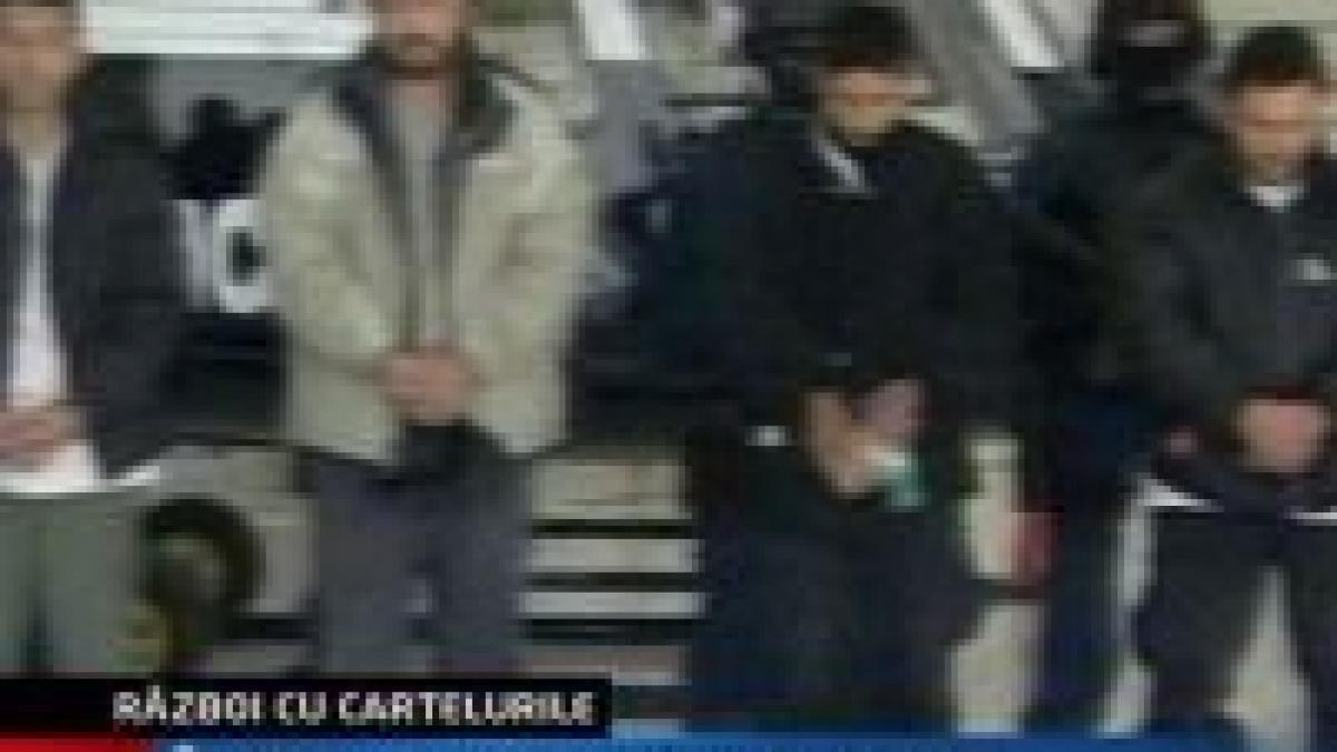 mexic politisti cumparati de traficantii de droguri au fost demascati video