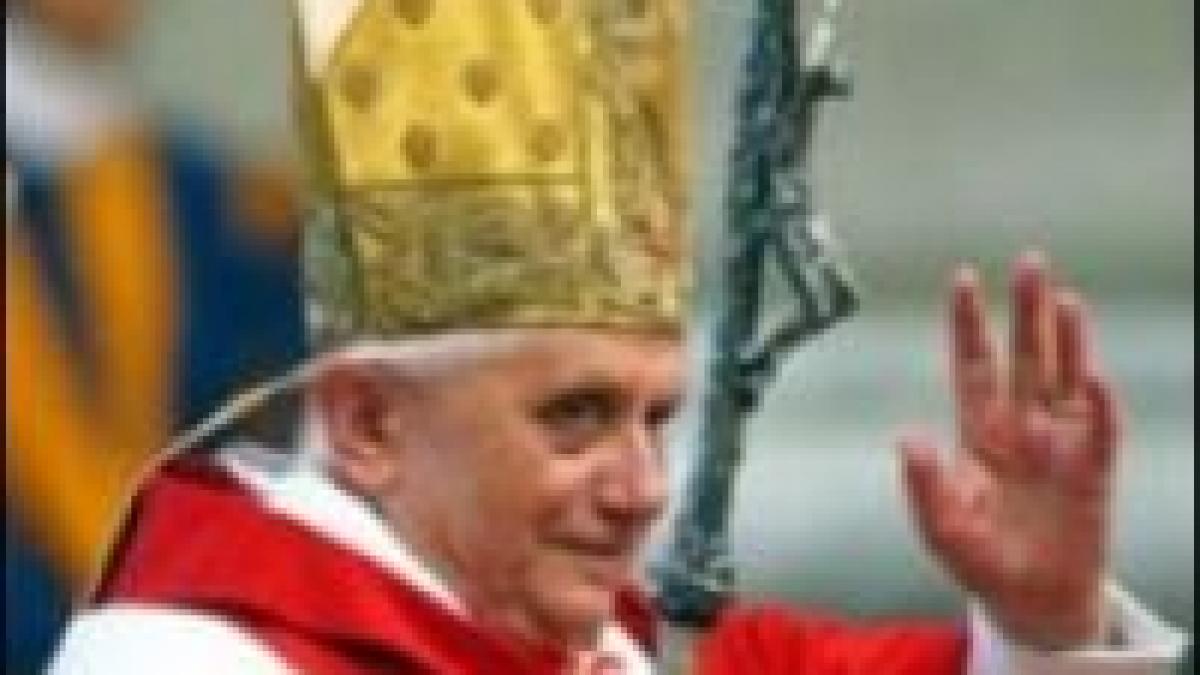 papa cere o reglementare a universului mediatic