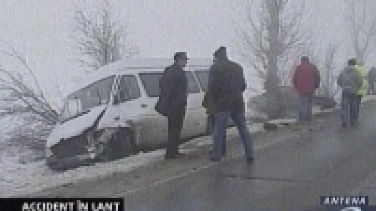 7 maşini implicate într-un accident în lanţ între Craiova şi Bechet