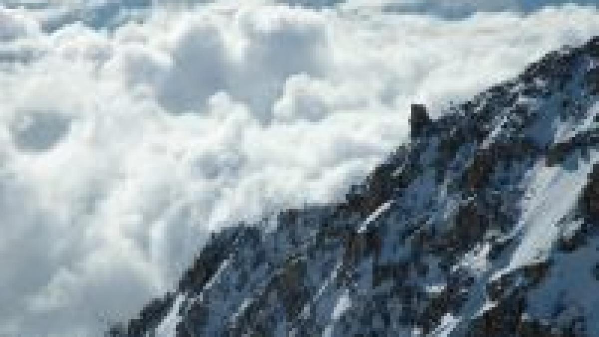 meteo de weekend vreme frumoasa si calda intensificari ale vantului