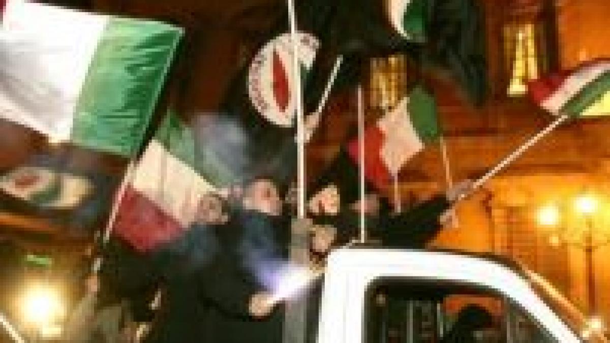 prodi game over opozitia a sarbatorit in strada caderea guvernului italian