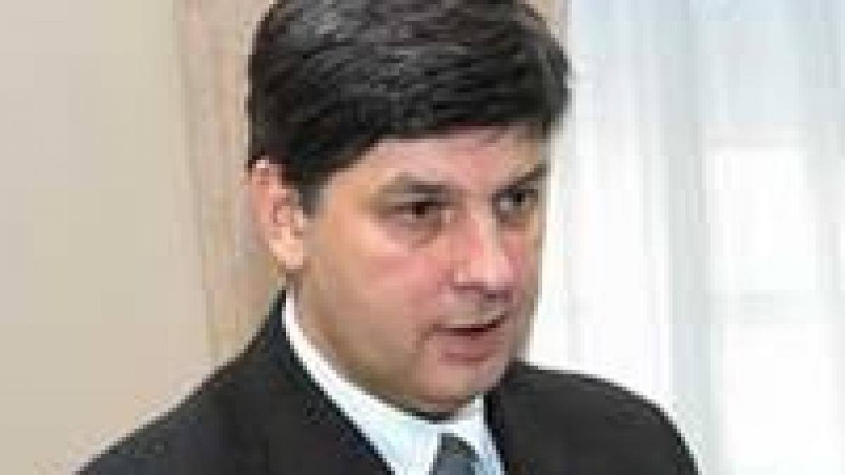 ministrul sarb de interne grav ranit intr un accident rutier