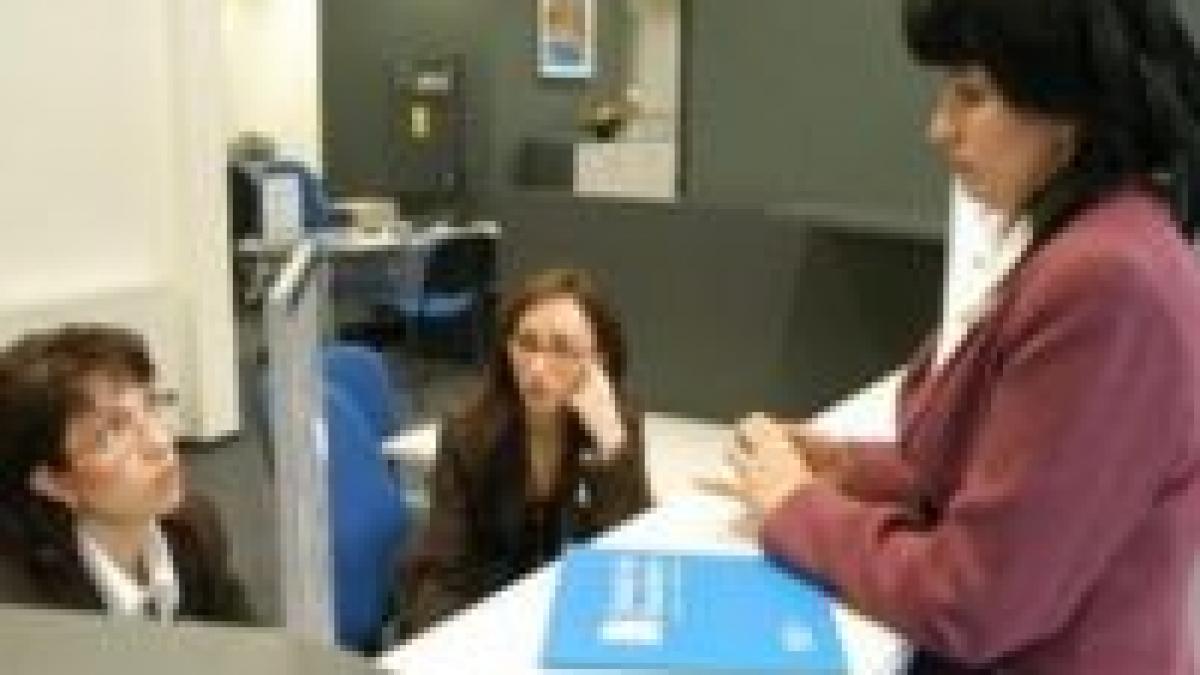 peste 60 dintre romani considera ca functionarii au fost mai amabili in 2007