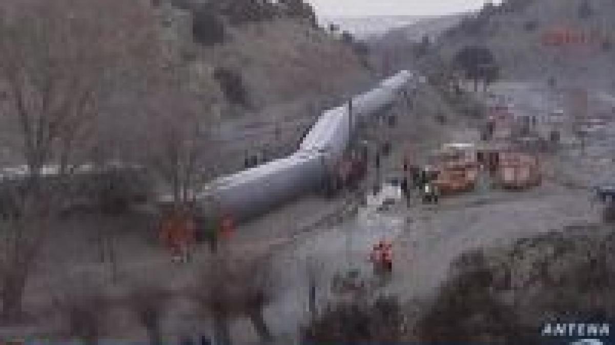 turcia 9 morti si 24 de raniti in urma deraierii unui tren