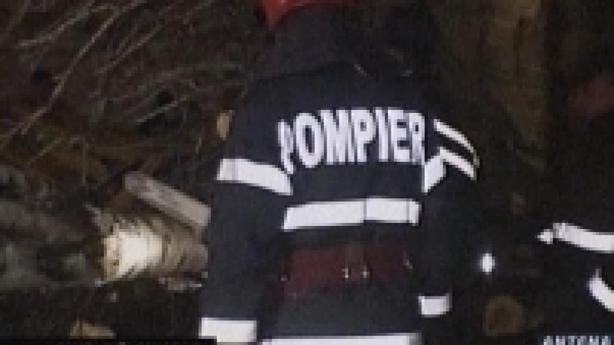 vremea contiuna sa se raceasca vantul a facut ravagii in tara video