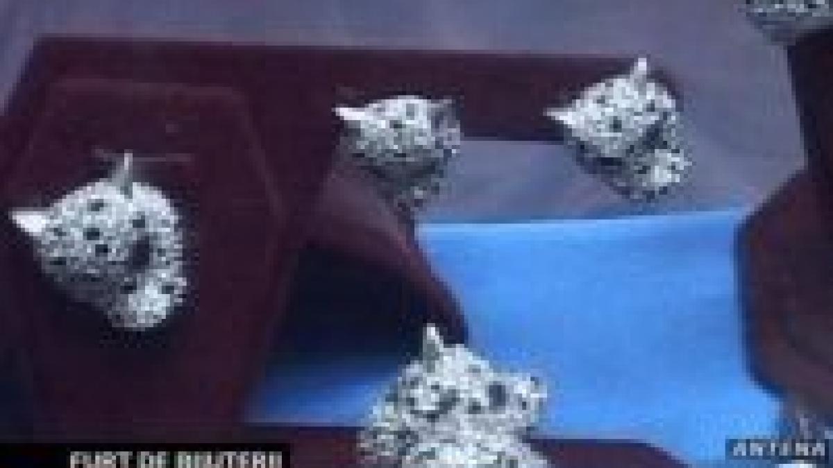 furt de bijuterii la arad