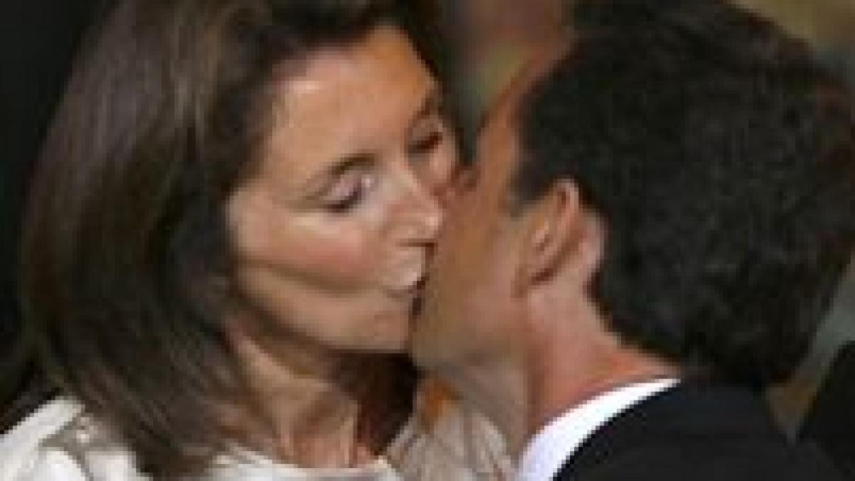 sarkozy i a trimis un sms ceciliei daca te intorci anulez tot
