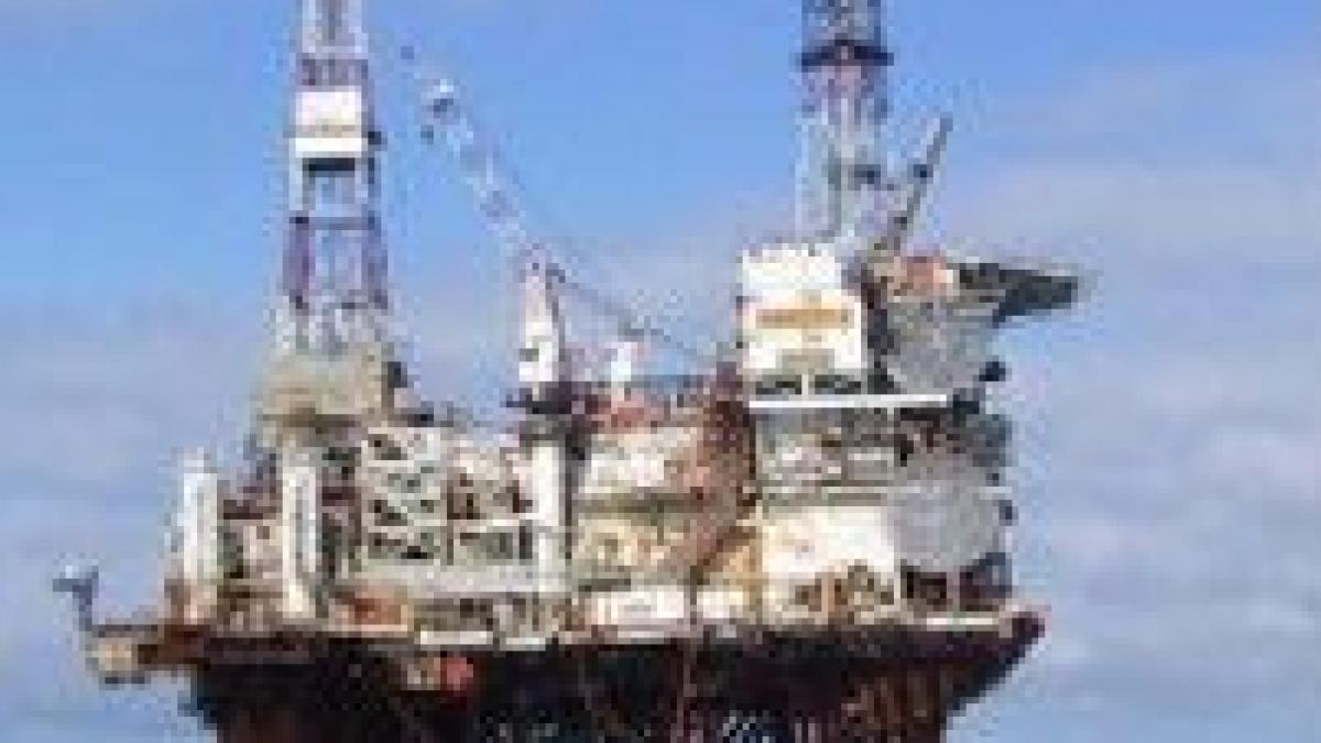 marea nordului platforma petroliera evacuata din cauza unei romance