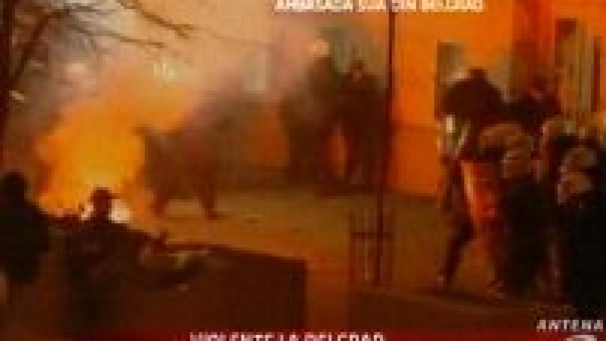 protestatarii sarbi au atacat ambasada sua la belgrad