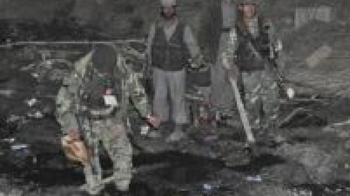 un atac sinucigas a facut zeci de victime in nordul afganistanului