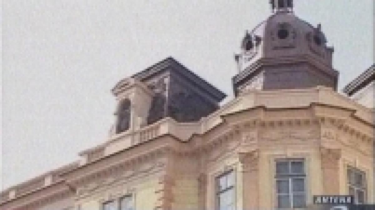 o parte din acoperisul unei cladiri de patrimoniu din sibiu a fost furata