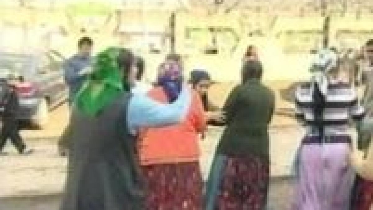 sintesti o nunta intre minori provoaca scandal cu focuri de arma