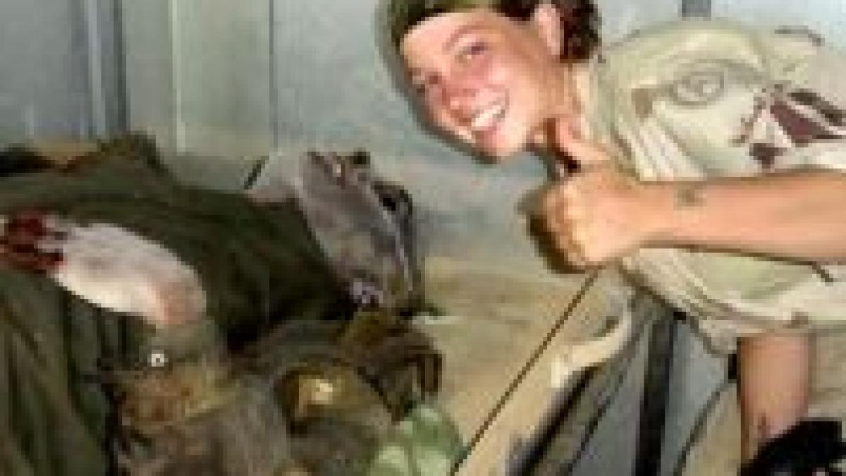 presa dezvaluie noi imagini socante din inchisoarea irakiana abu ghraib