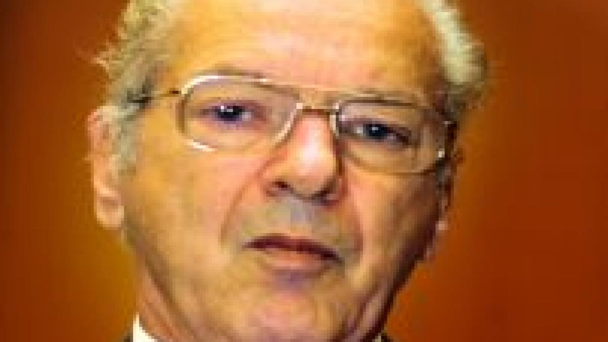 lucian bolcas asupra justitiei romane planeaza blestemul procesului lui ceausescu