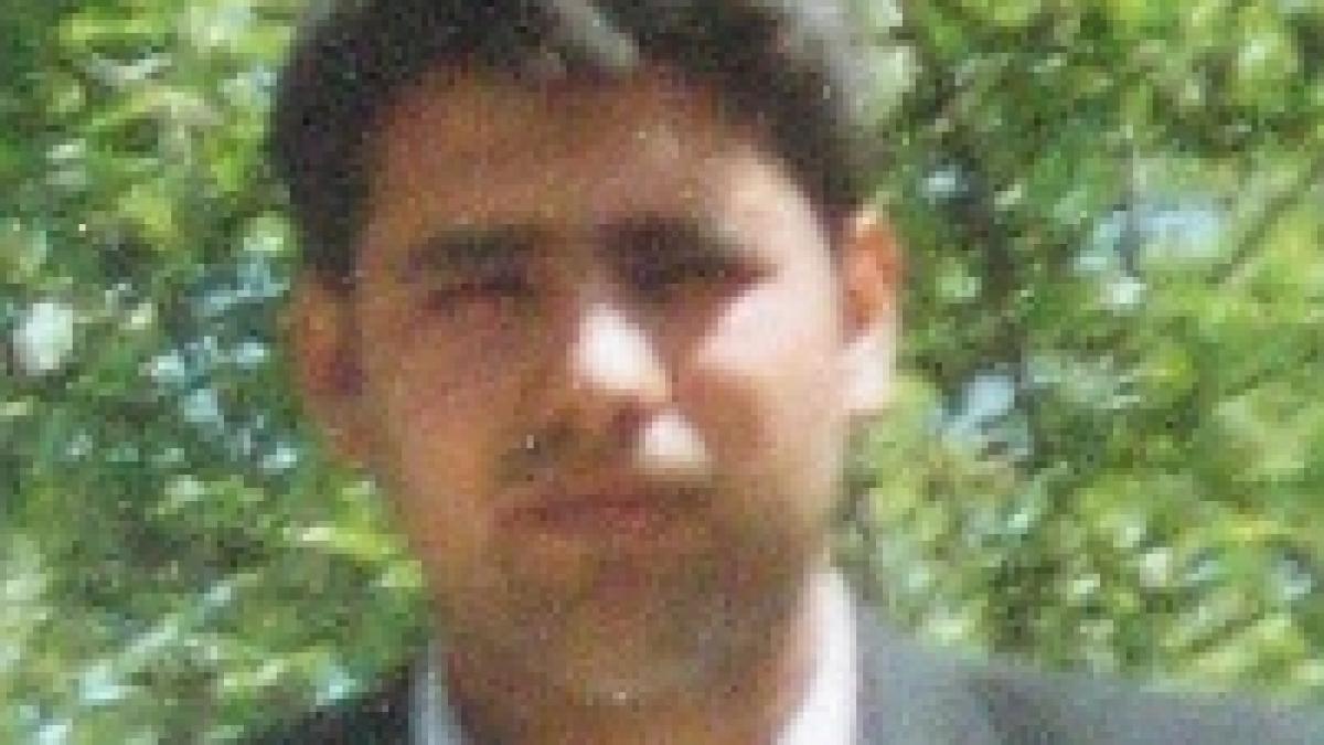 costel busuioc i a cantat de 8 martie fostului ministru hildegard puwak fara nici un folos foto