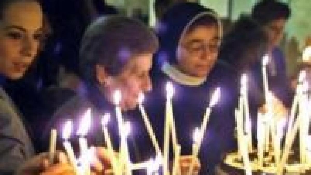 crestinii ortodocsi intra in postul pastelui