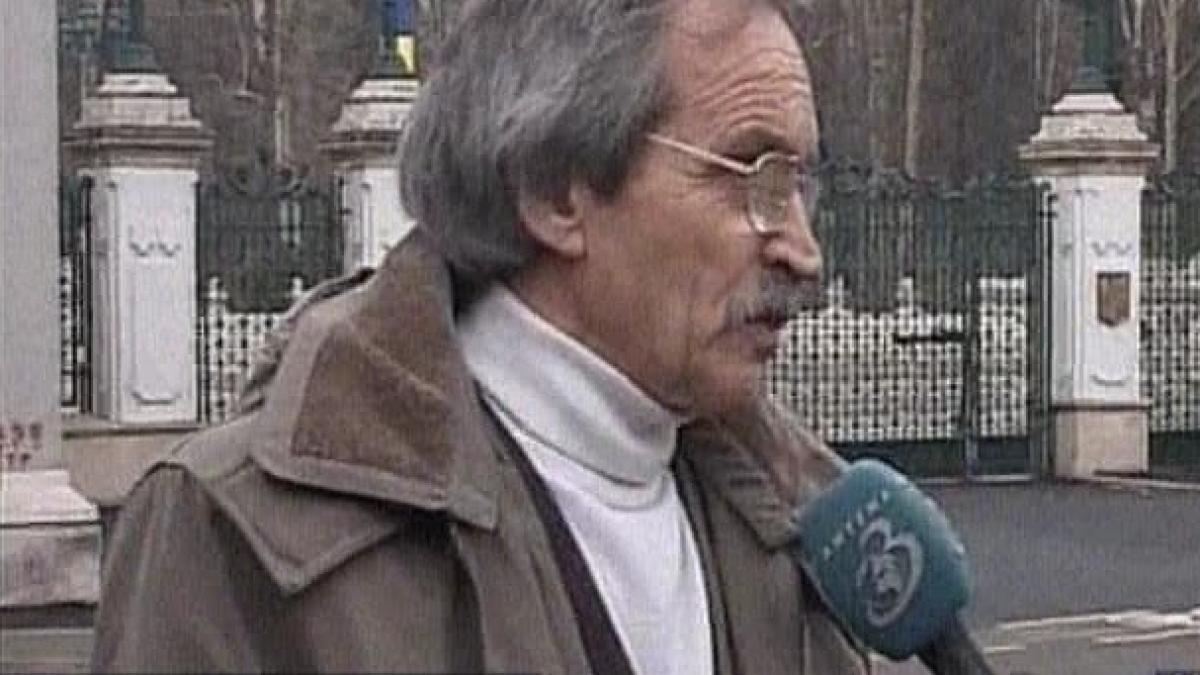 protest la cotroceni liderul sindicalistilor din cercetare intra in greva foamei