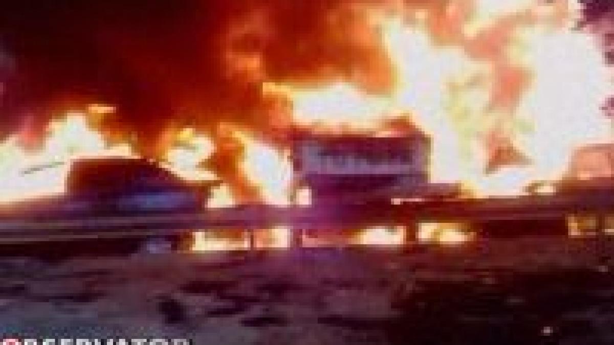 emiratele arabe unite 200 de masini implicate intr un accident in lant video