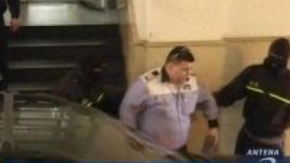 politisti prinsi in flagrant arestati pentru luare de mita