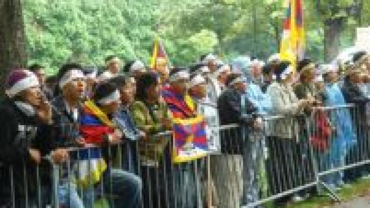 demonstratii in europa impotriva prezentei chineze in tibet