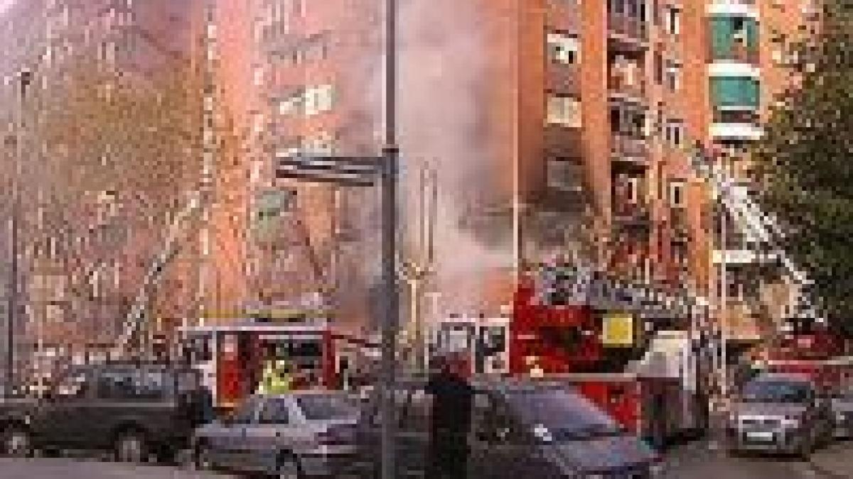 barcelona trei morti si opt raniti intr o explozie accidentala