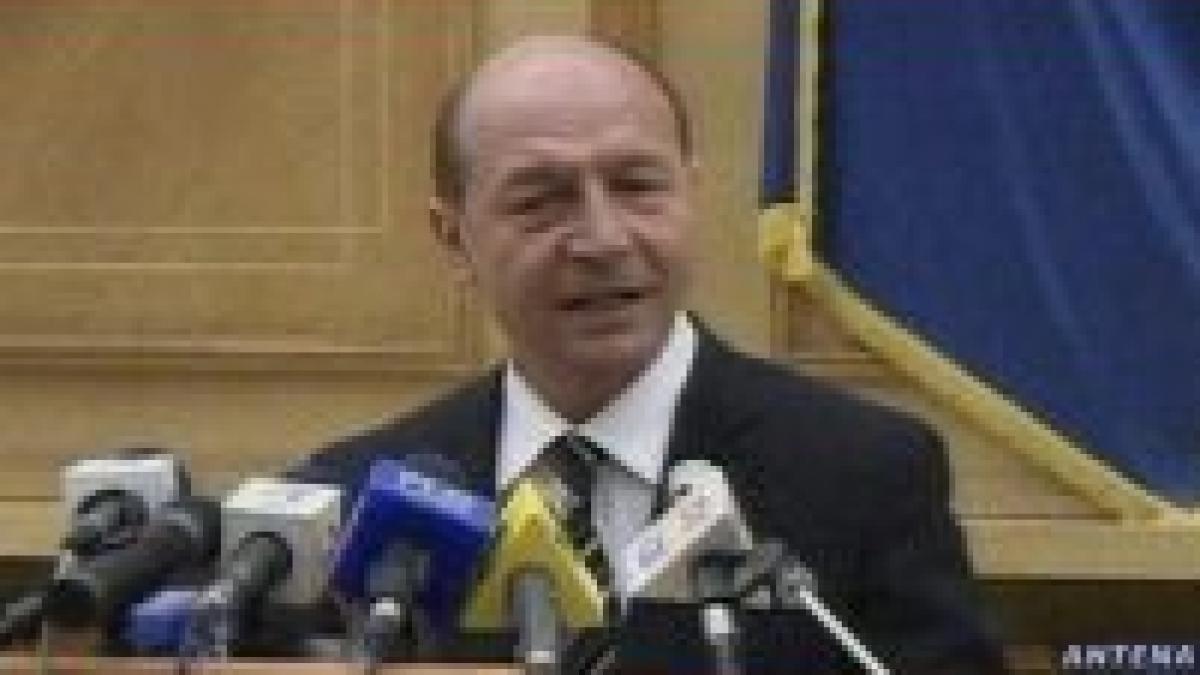 basescu da o noua replica jurnalului national si ataca unii jurnalisti din trustul intact