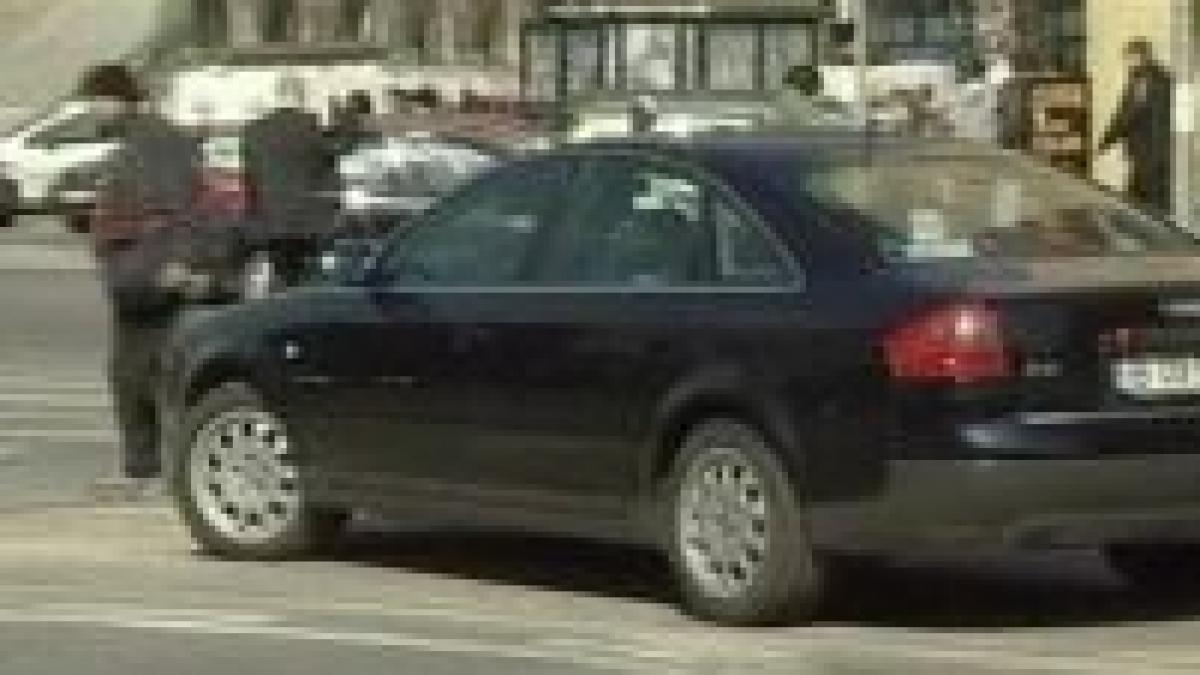 o masina in care se afla ministrul de interne a accidentat o fata