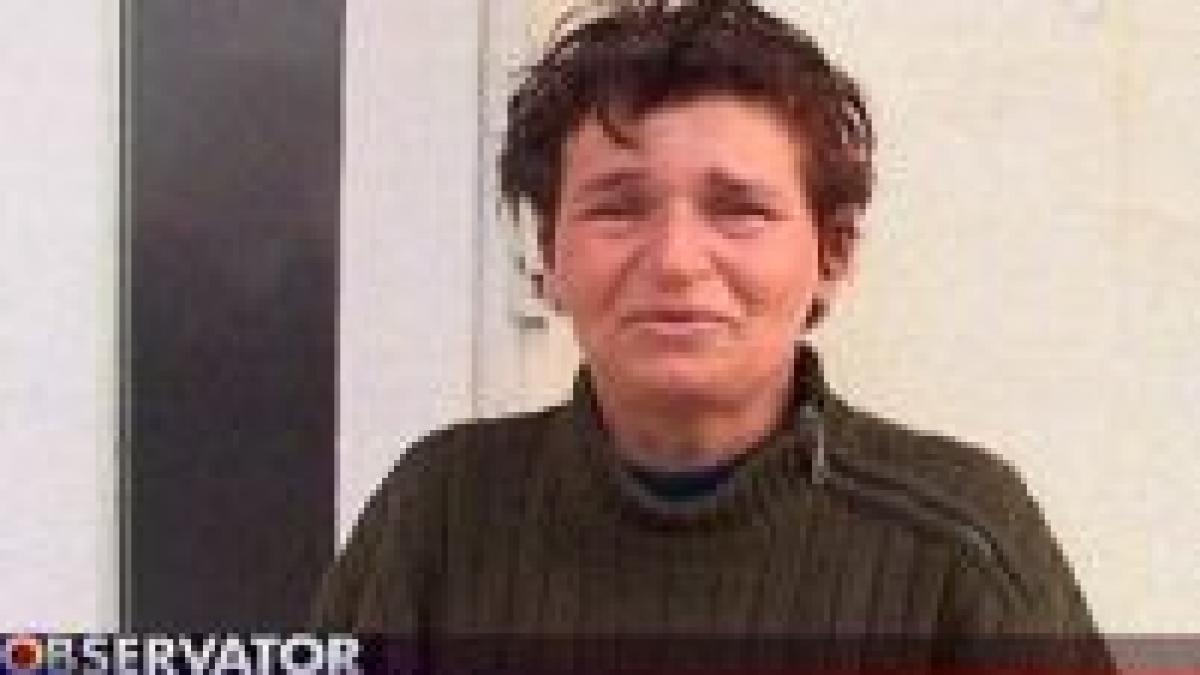 constanta un copil de doi ani a fost tinut legat si infometat de mama sa