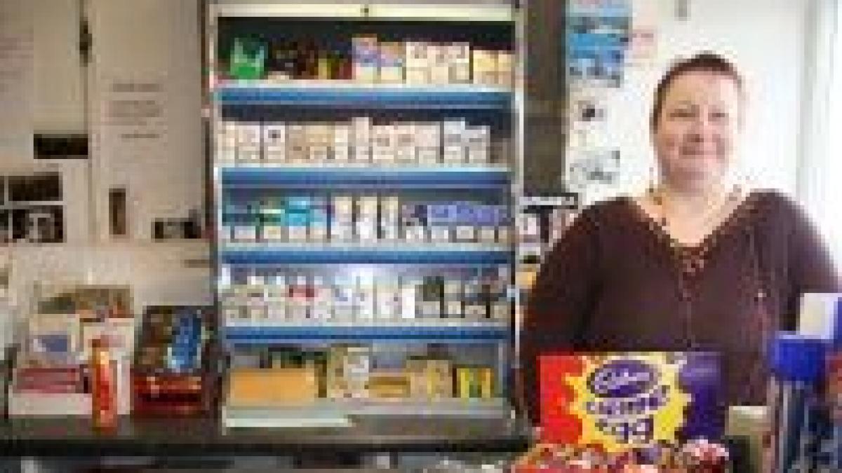 marea britanie ar putea interzice expunerea tigarilor in magazine