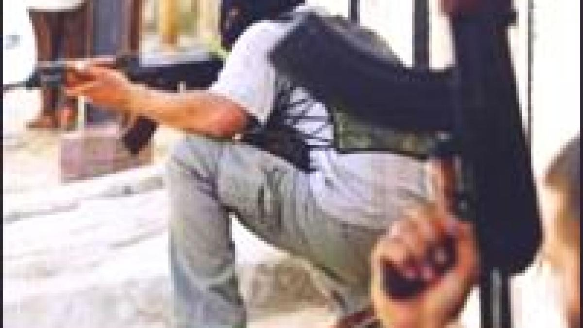 noi violente in irak 40 de morti si peste 200 de raniti