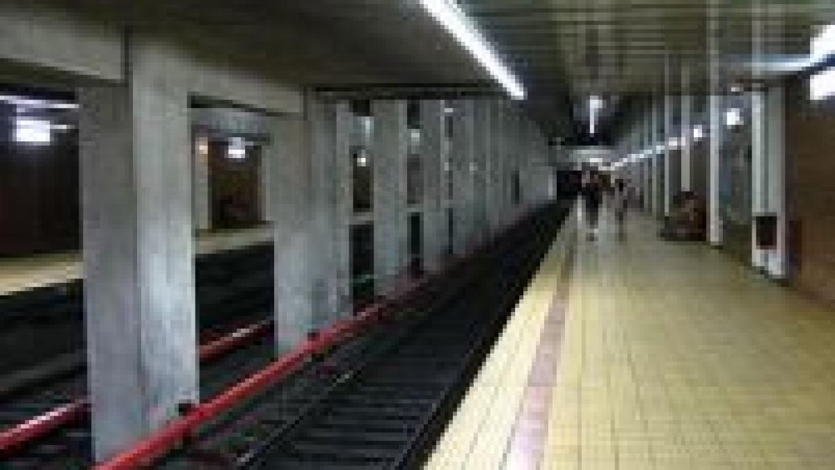 panica la statia de metrou semanatoarea pasagerii au fost evacuati in siguranta