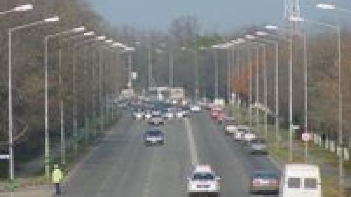 bucuresti nu se mai circula pe culoarul unic vezi traseele ratb si strazile inchise