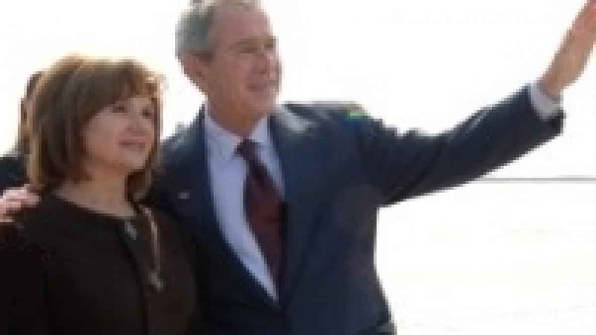 prima doamna a romaniei o prezenta discreta la summitul nato video