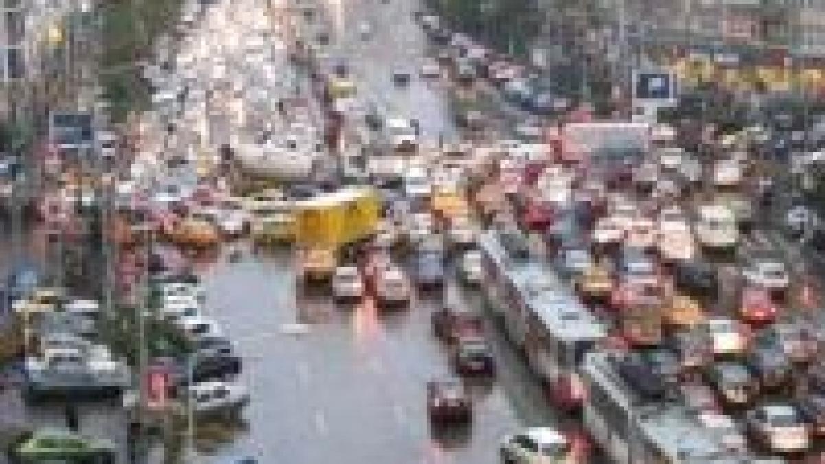 intersectii automatizate traficul din bucuresti va fi monitorizat non stop