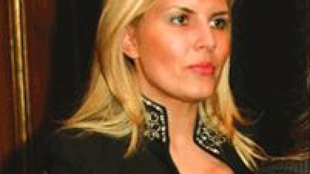elena udrea tariceanu este penibil si jenant ca om politic dar si ca barbat