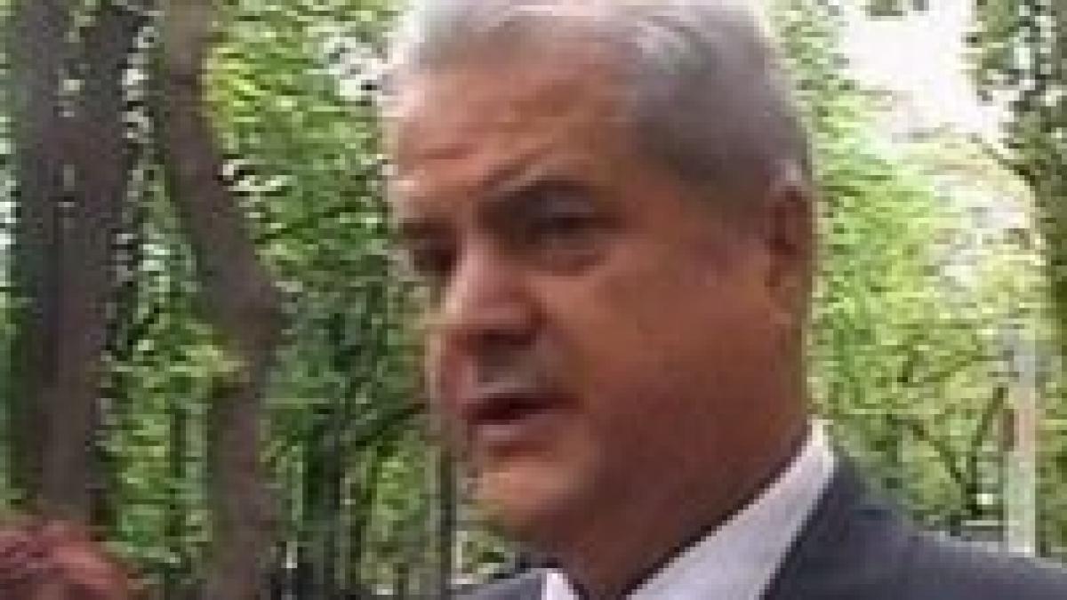 nastase sper ca oprescu sa nu candideze independent pentru ca ar canibaliza voturile psd ului