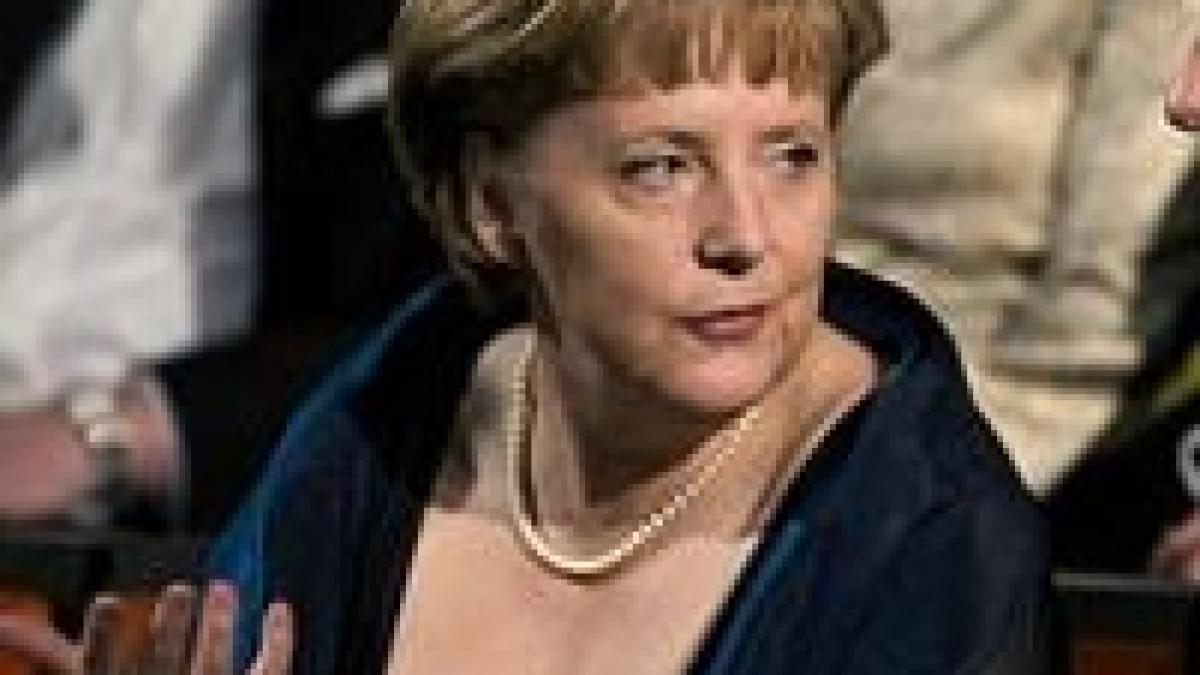 angela merkel uimita de atentia acordata rochiei sale