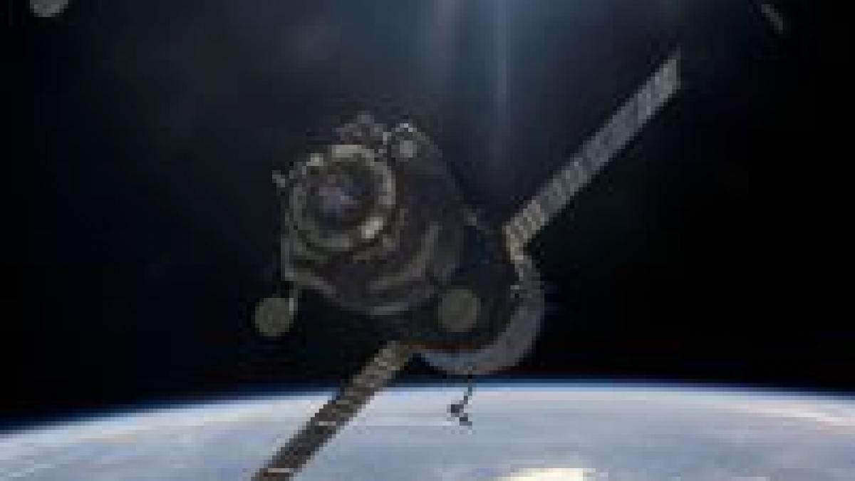 naveta spatiala soyuz a aterizat la sute de km de locul stabilit initial