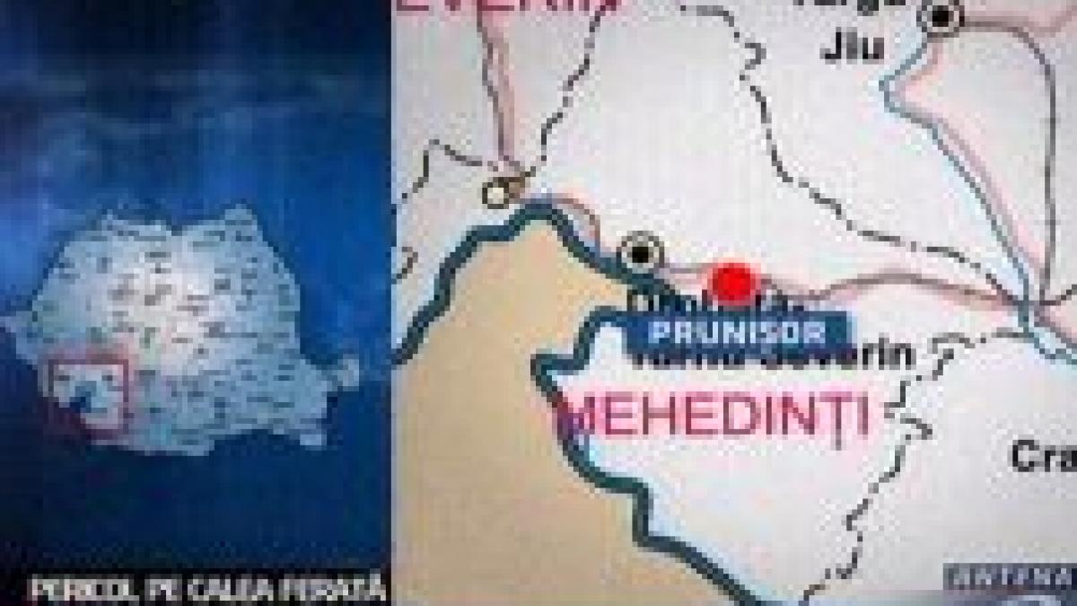 pericol de explozie un tren cu 27 de vagoane pline cu toluen oprit in igiroasa din pricina unor